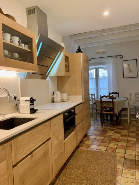 L'Oustaou D'Arles Villa ภายนอก รูปภาพ